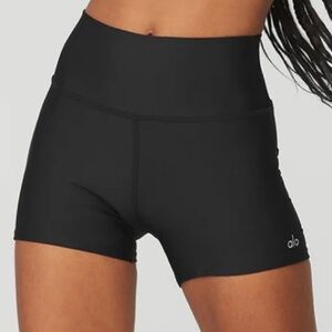 ALO 3" High-Waist Airlift Short